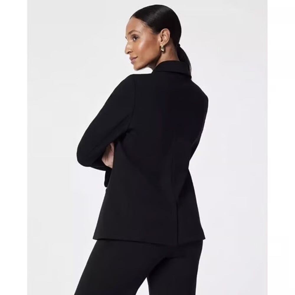 NWT Spanx Perfect Asymmetrical Tailored Classic Black Blazer Women’s Size Medium - Picture 3 of 8